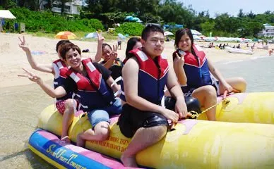 沖縄マリンスポーツ・アクティビティならマリンアイランド|パラセーリング